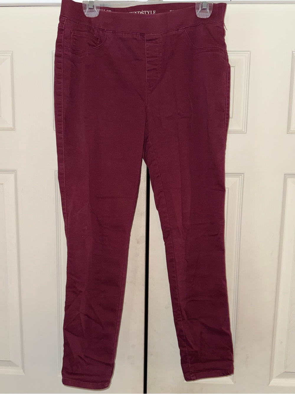 Women's Stretch Skinny Jeans - Burgundy